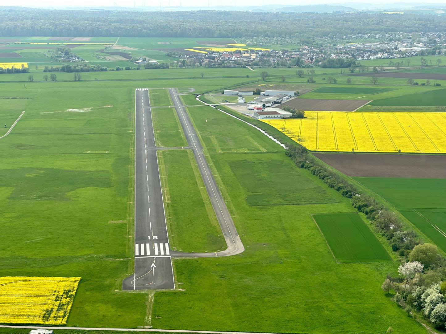 Hubschrauber Rundflug mit Fluglehrer (für zwei Personen)